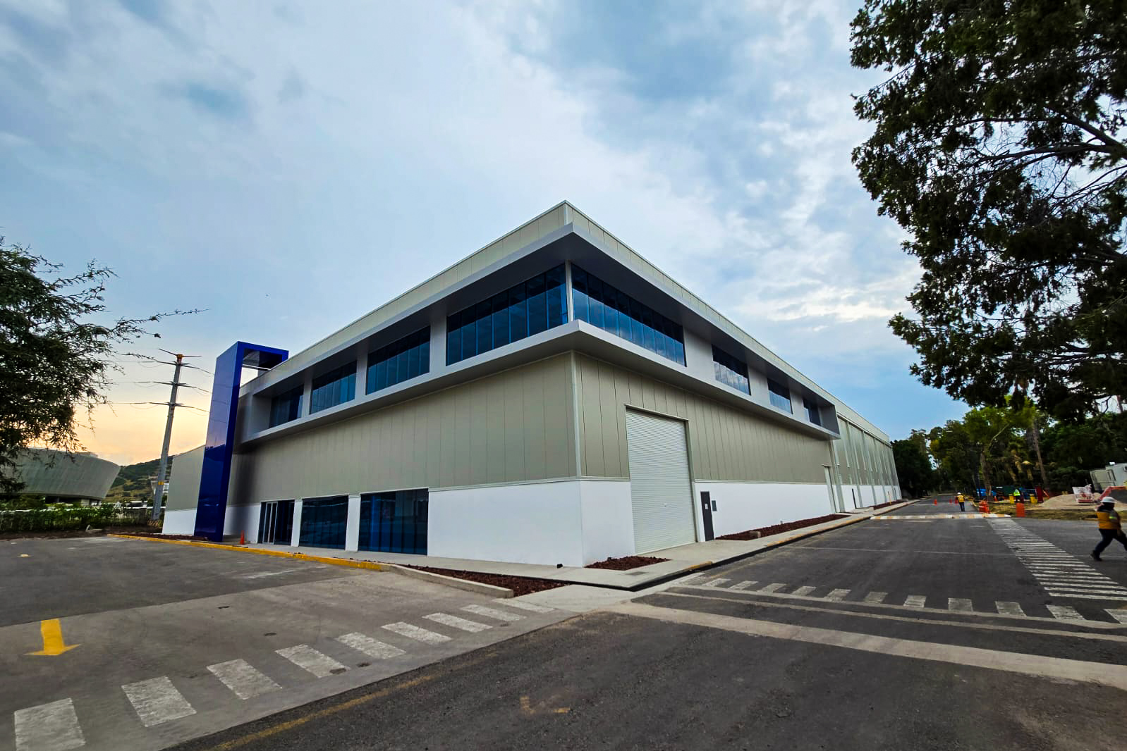 constructora naves y bodegas industriales